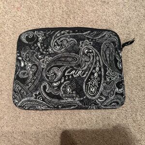 Vera Bradley Monochrome Floral Accessory Case
